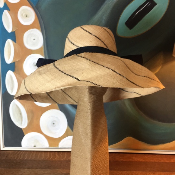 Raffia Wide Brim Hat - Picture 5 of 8